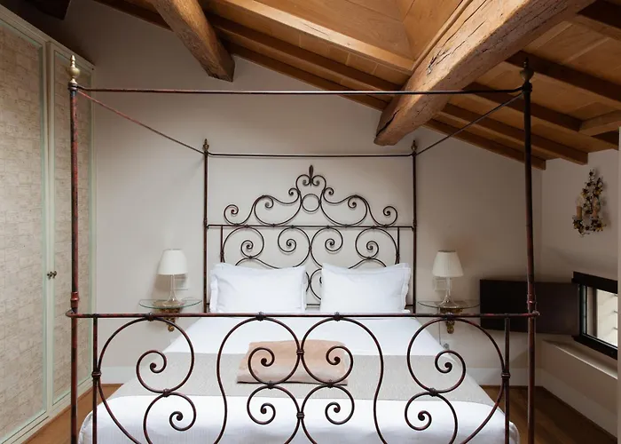 Casa Gugu Bed & Breakfast 3*