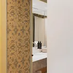Casa Gugù Bed & Breakfast 4*