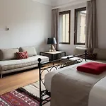 Casa Gugù Bed & Breakfast