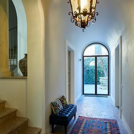 Frühstückspension Casa Gugu 3*